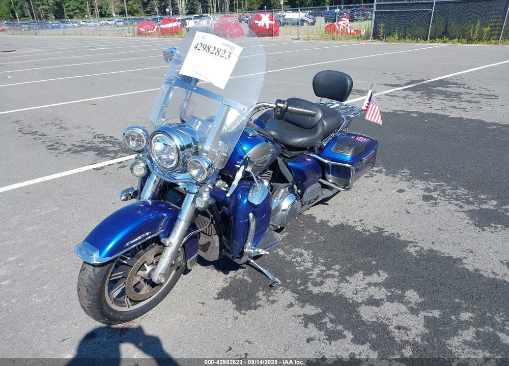 2017 HARLEY-DAVIDSON FLHR VIN: 1HD1FBC19HB607404