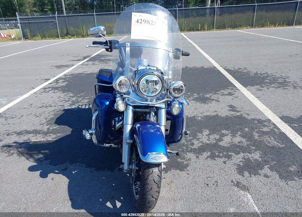 2017 HARLEY-DAVIDSON FLHR VIN: 1HD1FBC19HB607404
