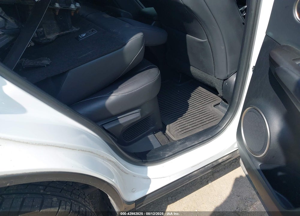 2016 LEXUS NX 200T VIN: JTJBARBZ0G2067599