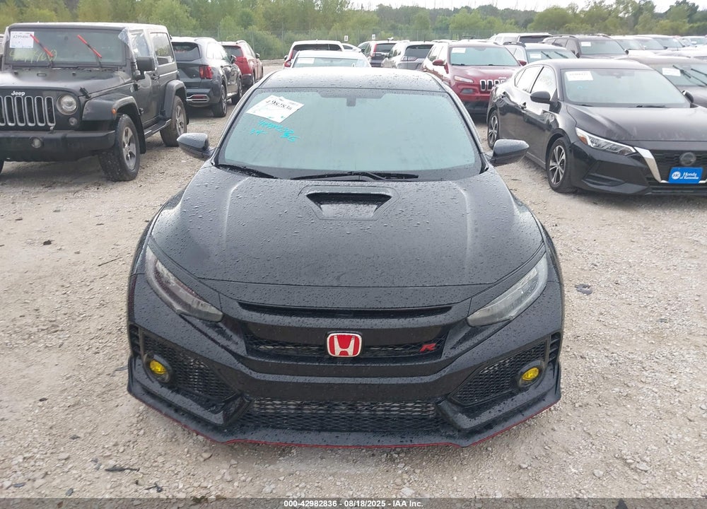 2018 HONDA CIVIC VIN: SHHFK8G77JU204351