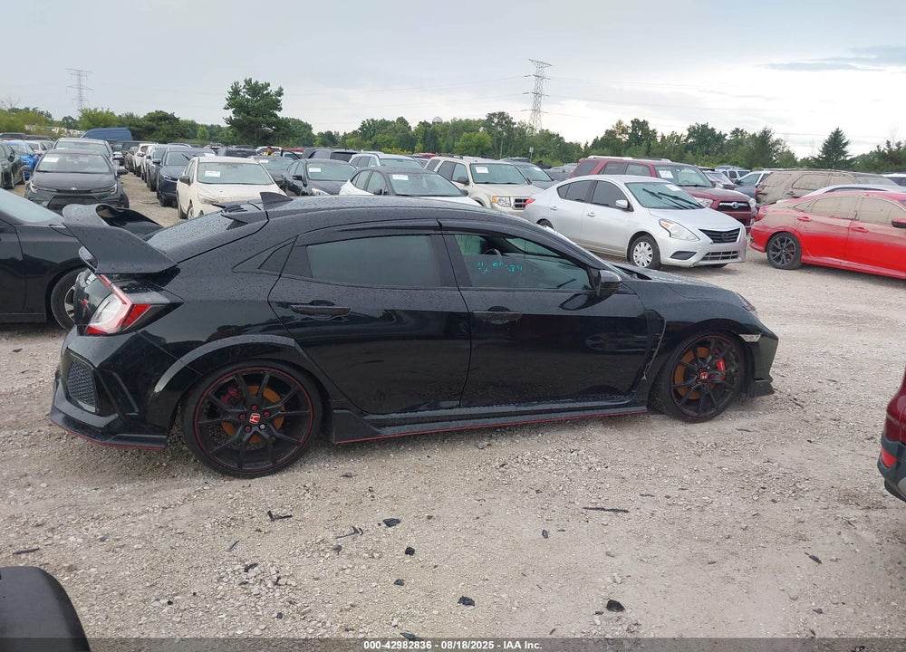 2018 HONDA CIVIC VIN: SHHFK8G77JU204351