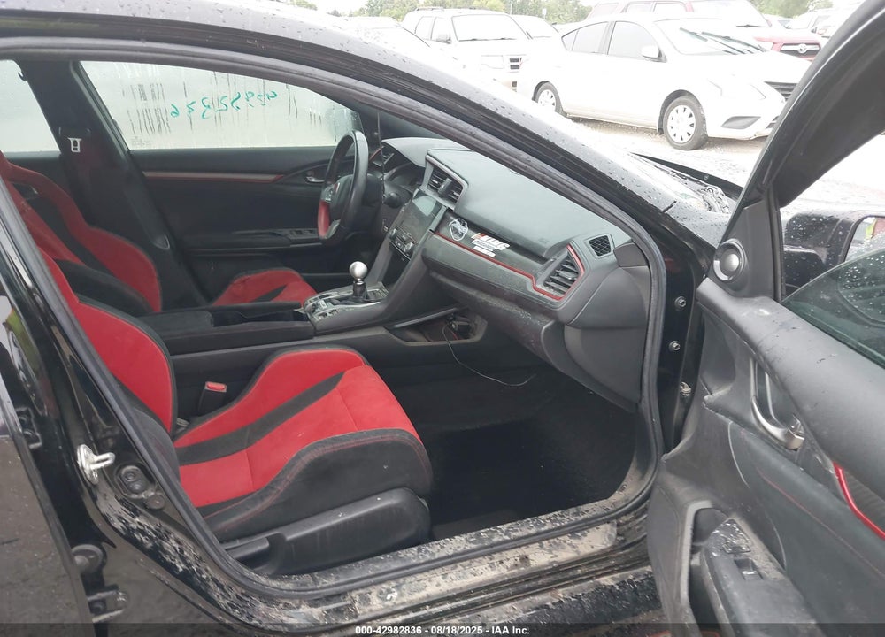 2018 HONDA CIVIC VIN: SHHFK8G77JU204351