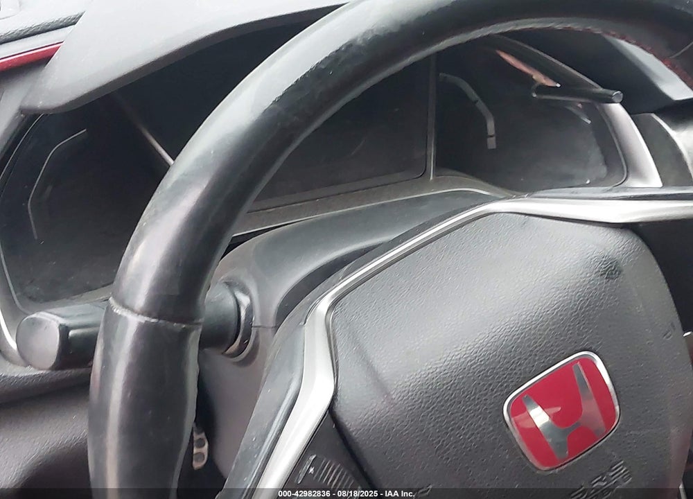 2018 HONDA CIVIC VIN: SHHFK8G77JU204351