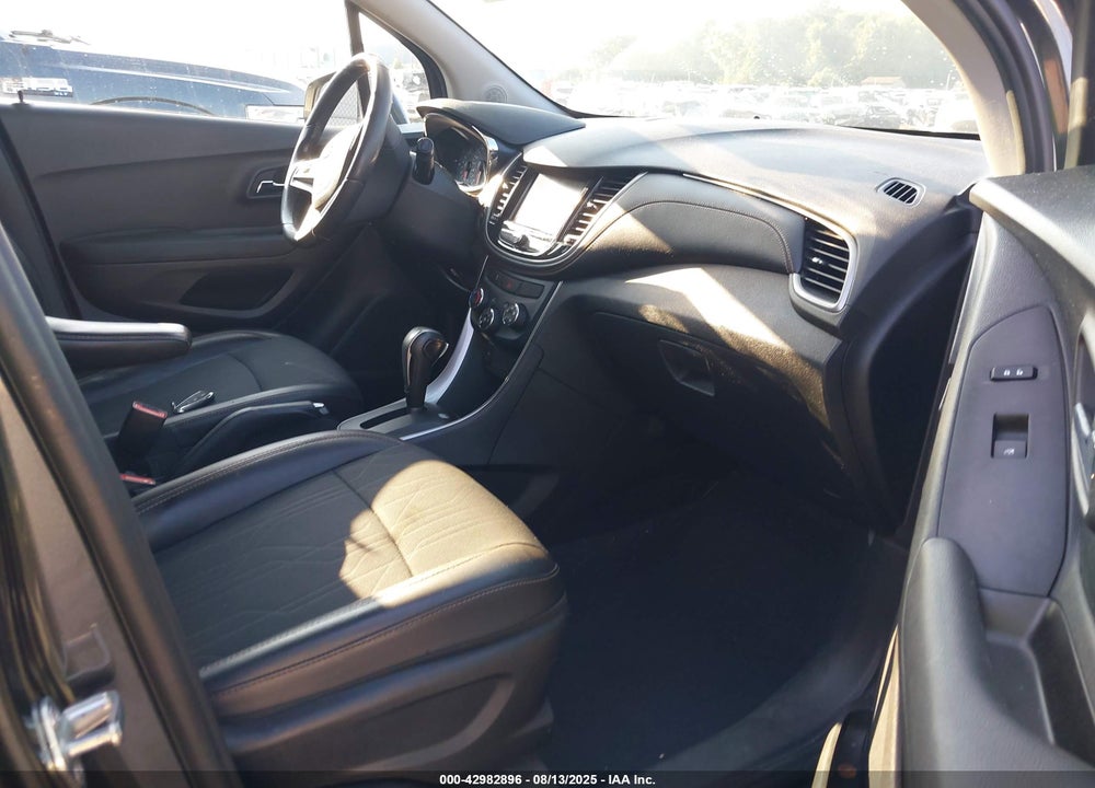 2020 CHEVROLET TRAX VIN: 3GNCJPSB6LL194548