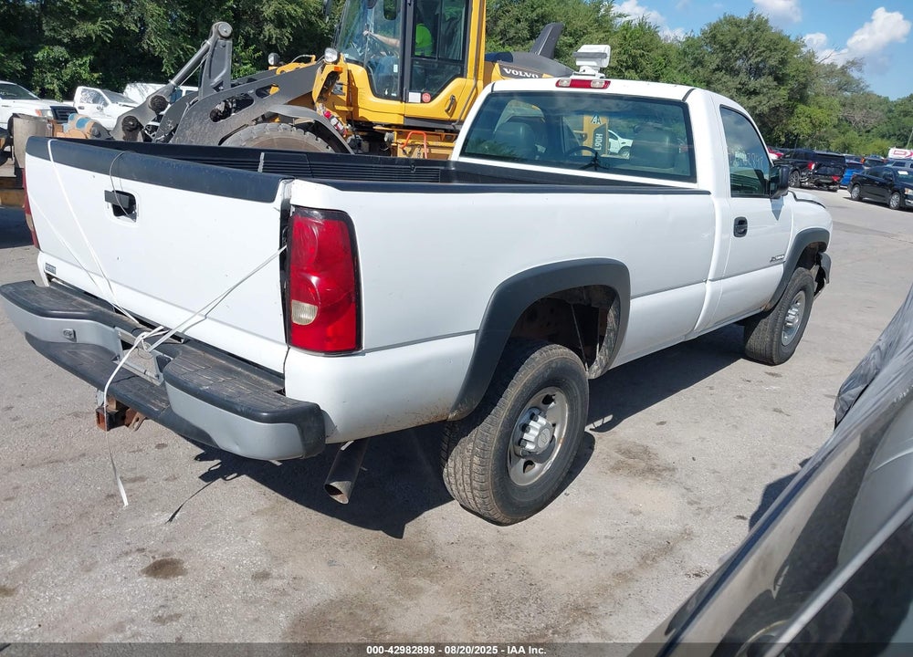 2007 CHEVROLET SILVERADO 2500HD CLASSIC WORK TRUCK VIN: 1GCHC24UX7E147295