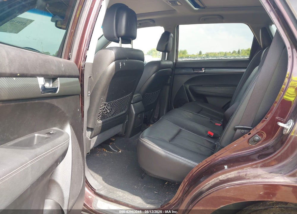 2011 KIA SORENTO VIN: 5XYKWDA25BG168115