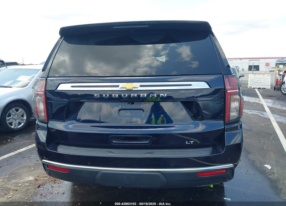 2021 CHEVROLET SUBURBAN 4WD LT VIN: 1GNSKCKD2MR229390