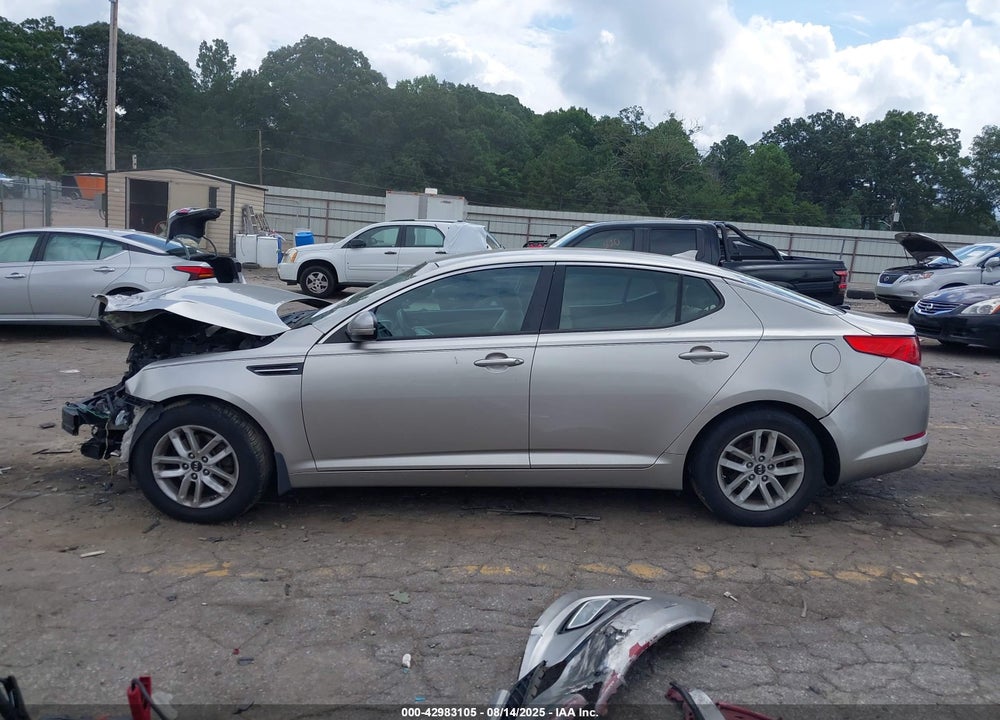 2011 KIA OPTIMA VIN: KNAGM4A79B5137009