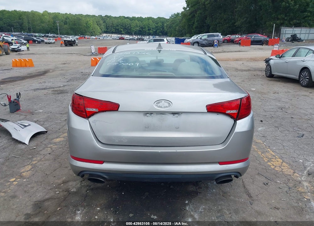 2011 KIA OPTIMA VIN: KNAGM4A79B5137009
