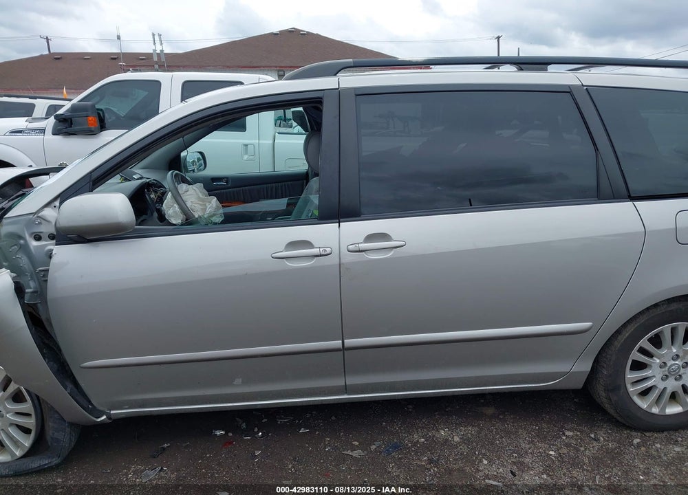 2007 TOYOTA SIENNA XLE VIN: 5TDZK22C27S074919