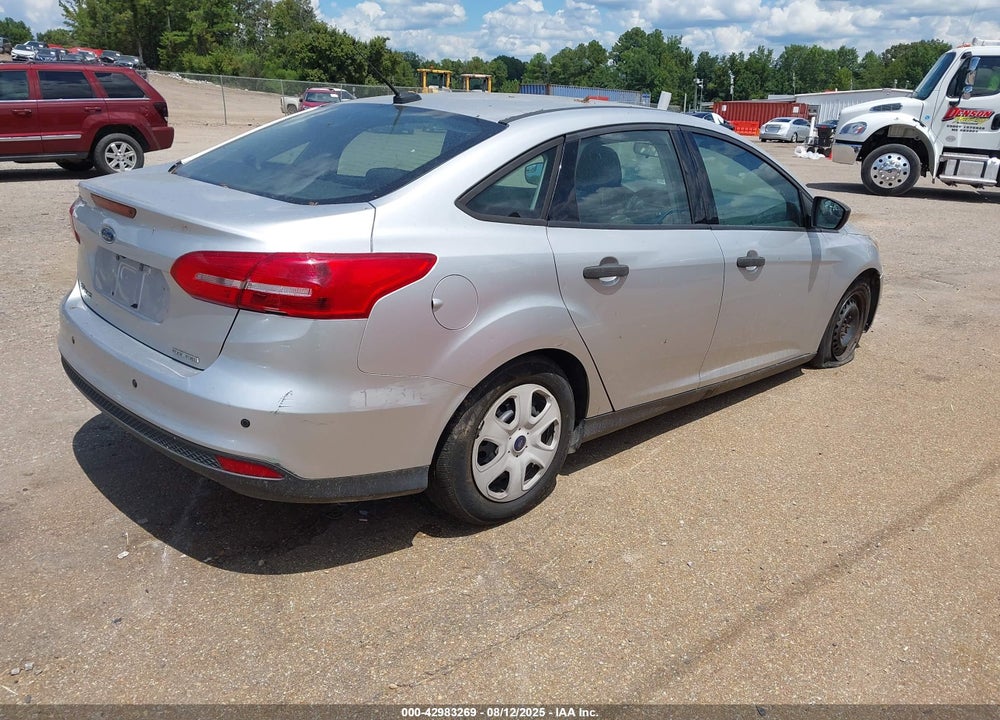 2016 FORD FOCUS VIN: 1FADP3E25GL306862
