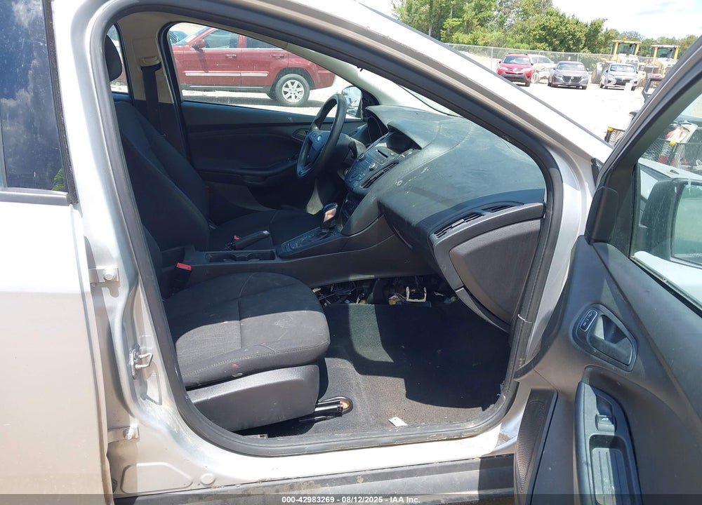 2016 FORD FOCUS VIN: 1FADP3E25GL306862