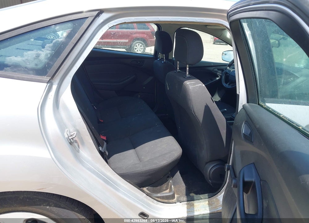 2016 FORD FOCUS VIN: 1FADP3E25GL306862