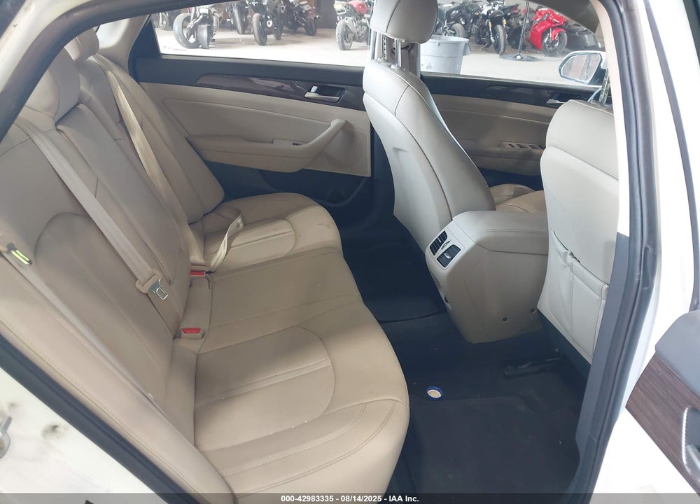 2018 HYUNDAI SONATA LIMITED VIN: 5NPE34AF8JH668432