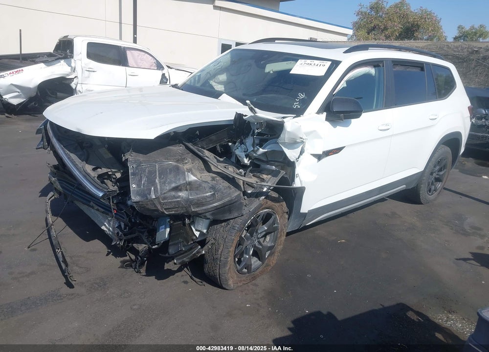2024 VOLKSWAGEN ATLAS VIN: 1V2GR2CA3RC560710