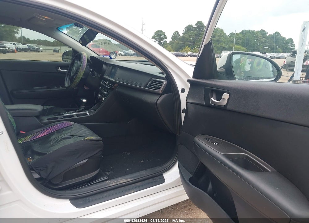 2016 KIA OPTIMA VIN: 5XXGT4L1XGG080689