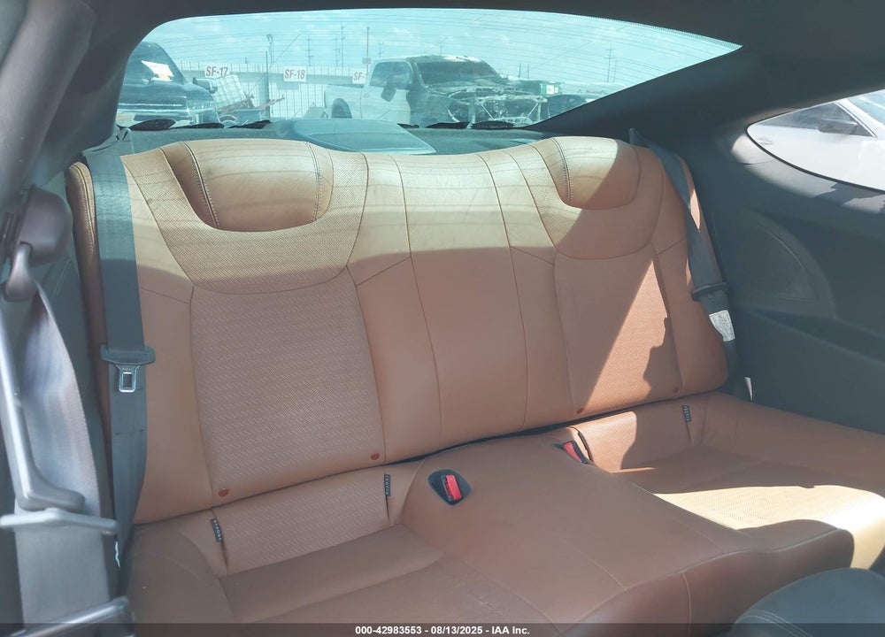 2014 HYUNDAI GENESIS 3.8 GRAND TOURING VIN: KMHHU6KJ5EU120663