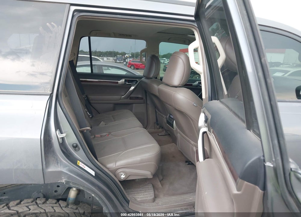 2015 LEXUS GX 460 VIN: JTJBM7FX6F5113132