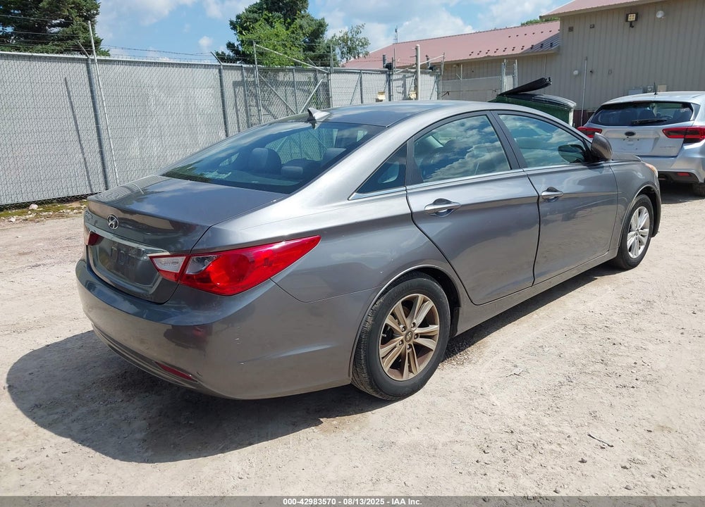 2011 HYUNDAI SONATA VIN: 5NPEB4AC7BH200783
