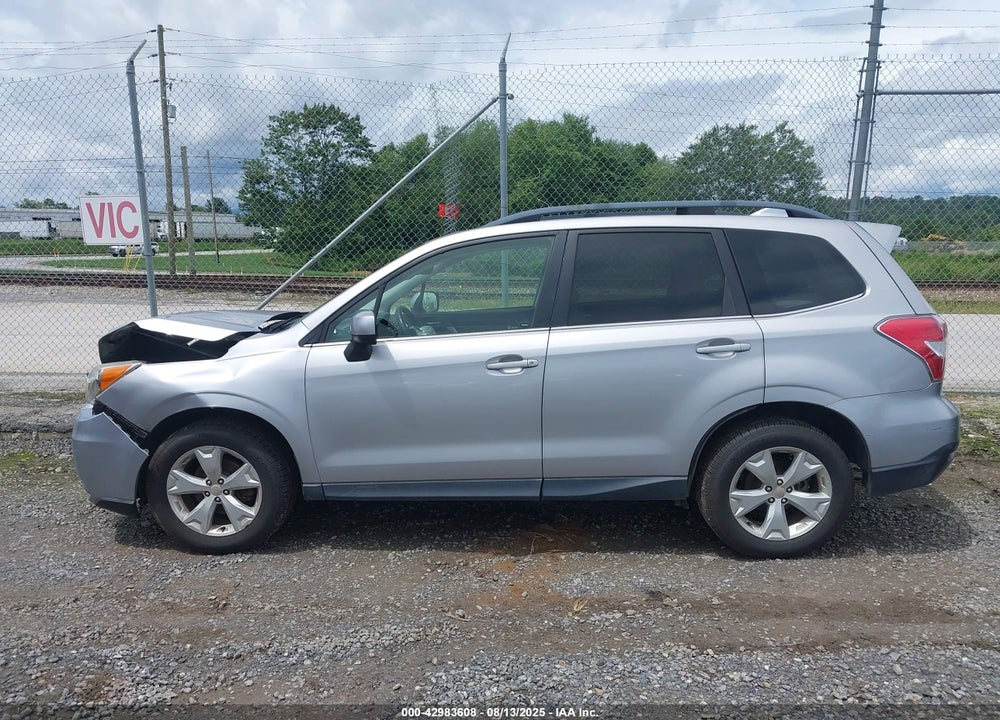 2016 SUBARU FORESTER VIN: JF2SJAHC0GH527737
