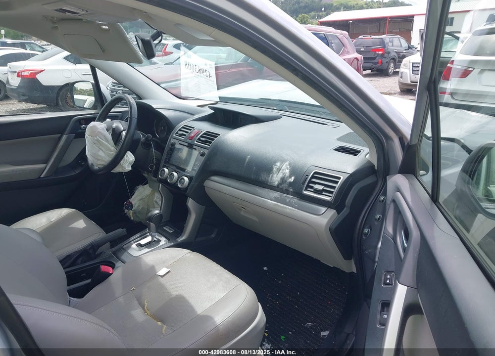 2016 SUBARU FORESTER VIN: JF2SJAHC0GH527737