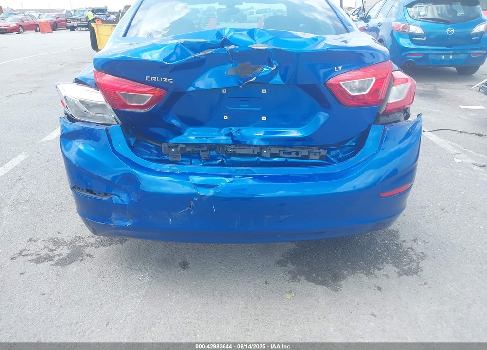 2017 CHEVROLET CRUZE VIN: 1G1BE5SM5H7223881