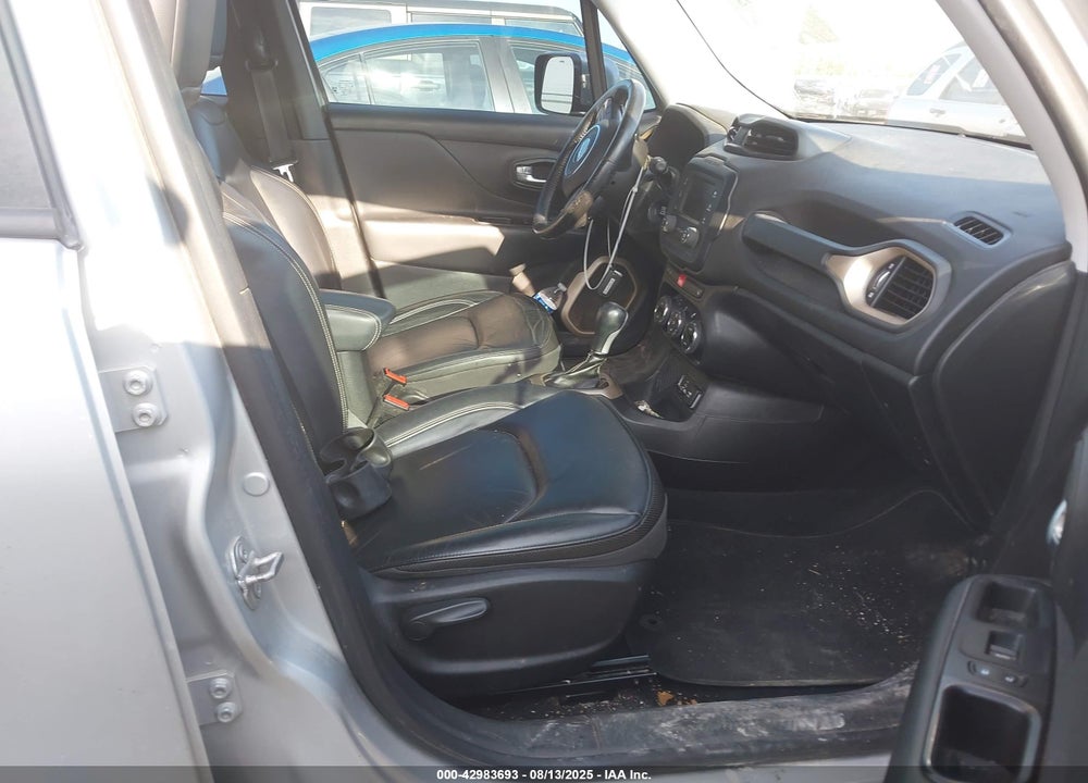 2017 JEEP RENEGADE VIN: ZACCJADB6HPE82779