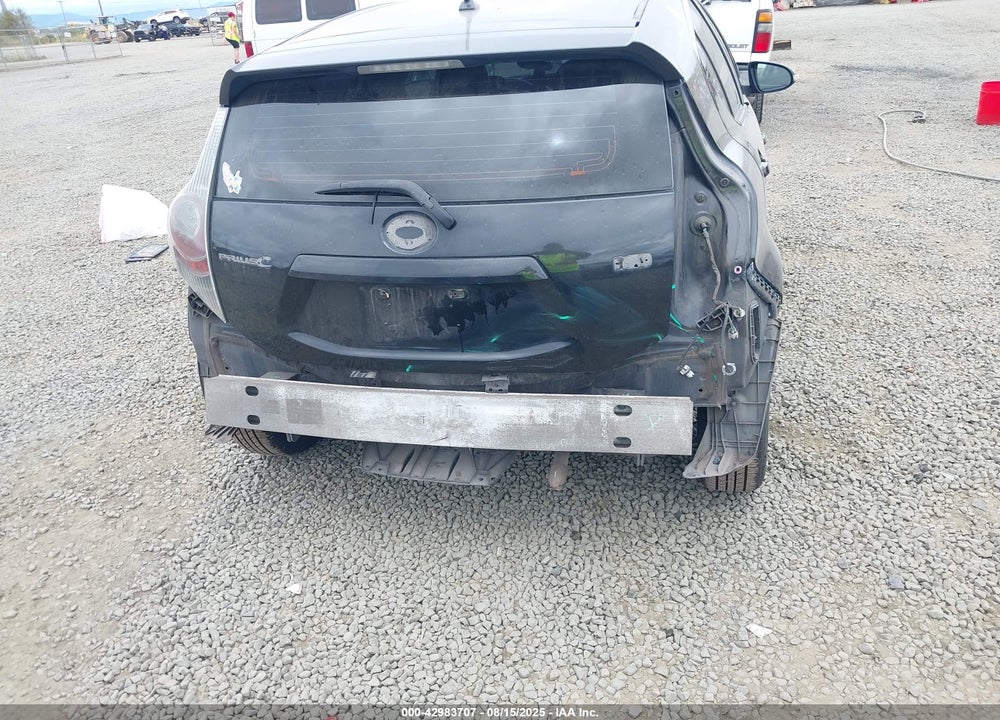 2012 TOYOTA PRIUS C TWO VIN: JTDKDTB36C1018183