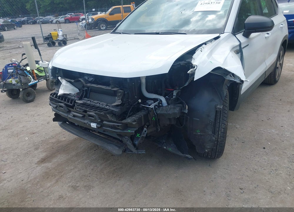 2024 VOLKSWAGEN TAOS VIN: 3VV8X7B28RM029201