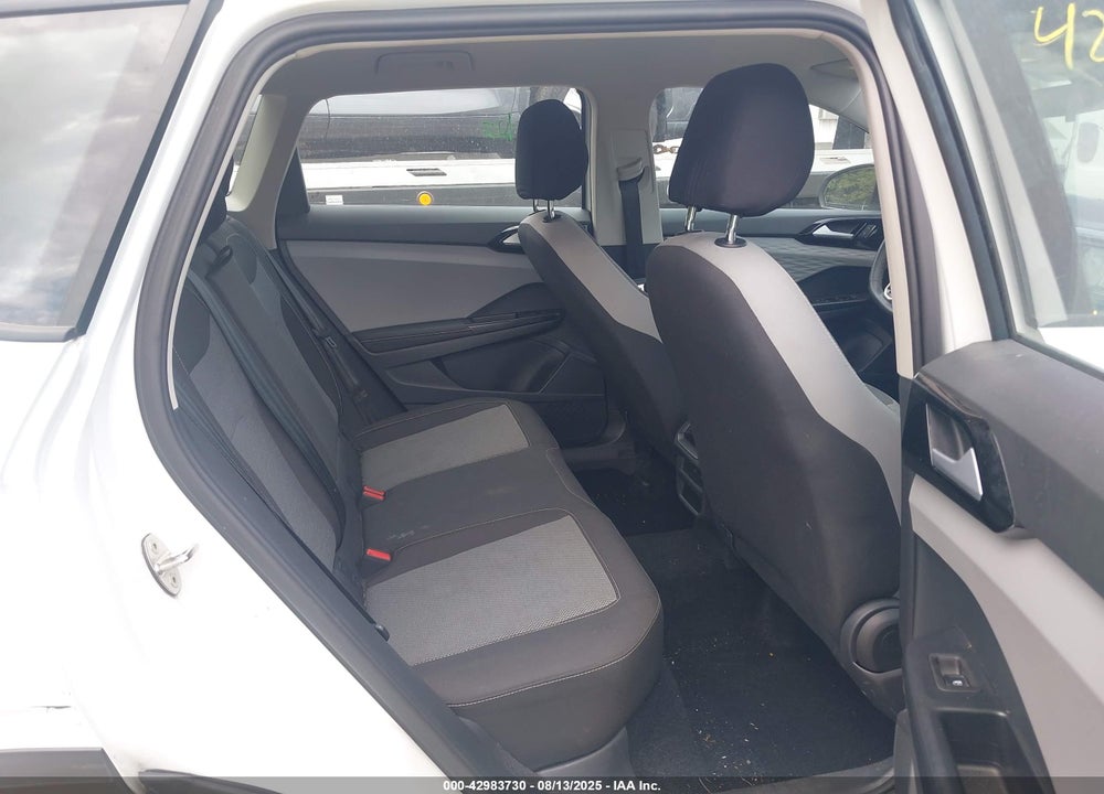 2024 VOLKSWAGEN TAOS VIN: 3VV8X7B28RM029201