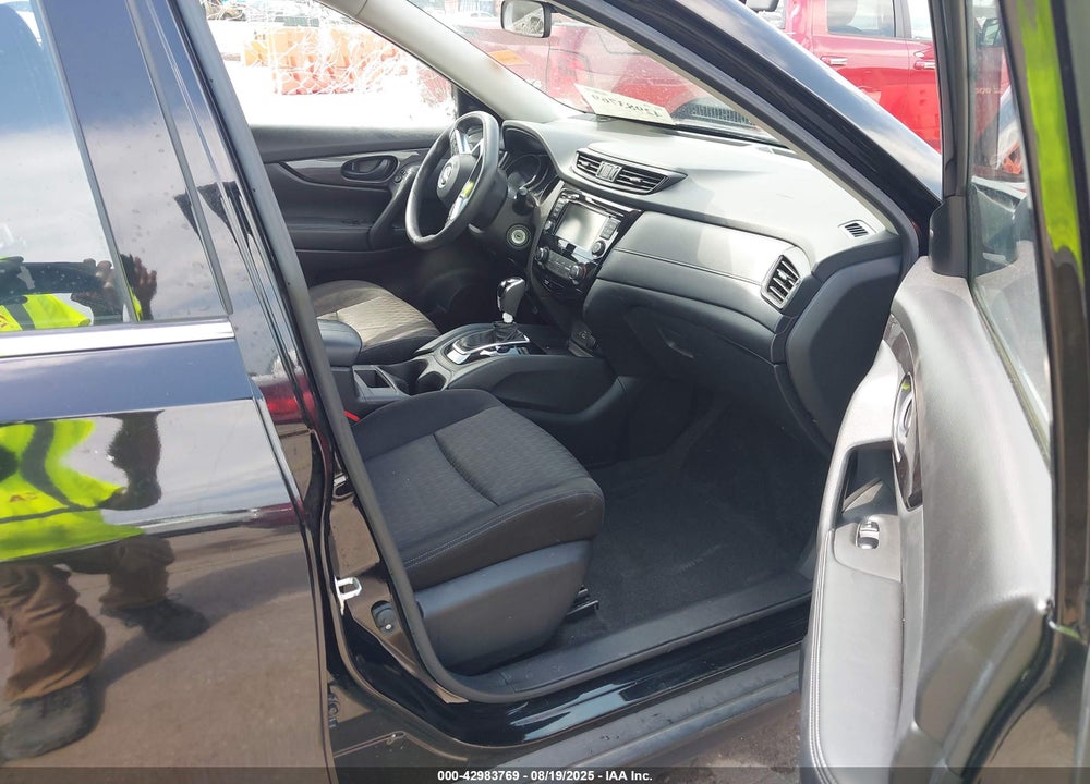 2019 NISSAN ROGUE VIN: JN8AT2MV8KW375961