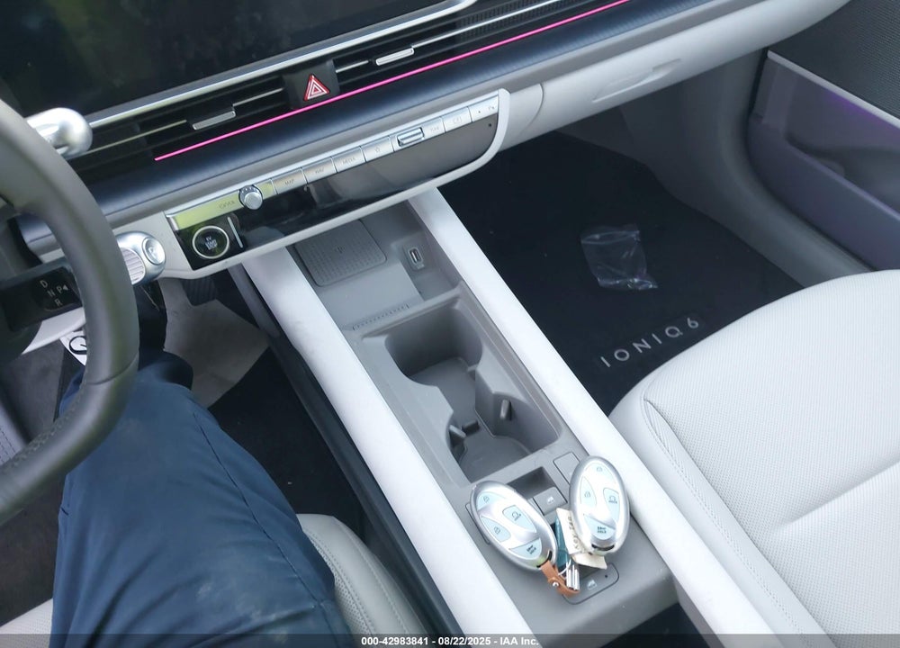 2024 HYUNDAI IONIQ 6 VIN: KMHM34AA0RA075968