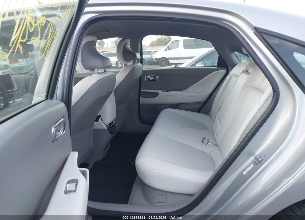 2024 HYUNDAI IONIQ 6 VIN: KMHM34AA0RA075968