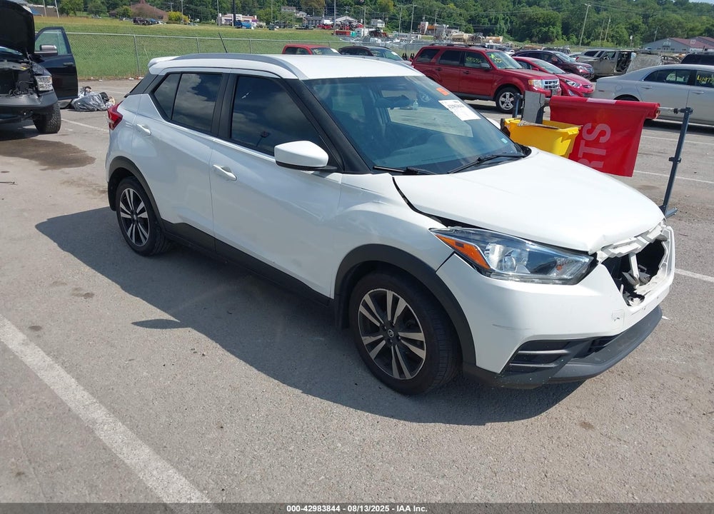 2018 NISSAN KICKS SV VIN: 3N1CP5CU6JL542828