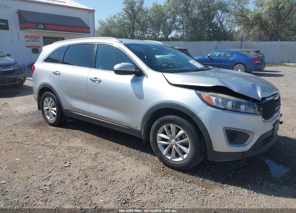 2016 KIA SORENTO 3.3L LX VIN: 5XYPGDA50GG001312