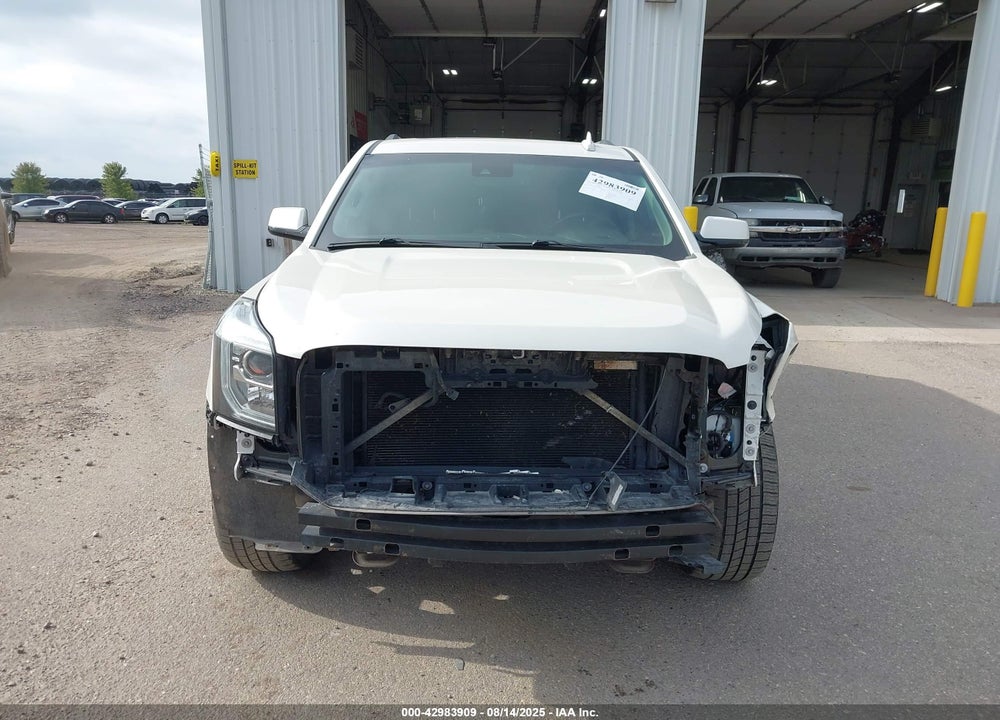 2015 GMC YUKON XL VIN: 1GKS2JKJXFR580932
