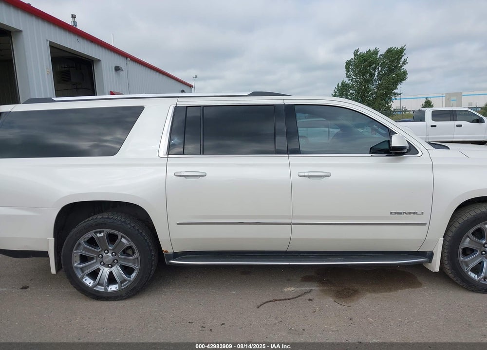 2015 GMC YUKON XL VIN: 1GKS2JKJXFR580932