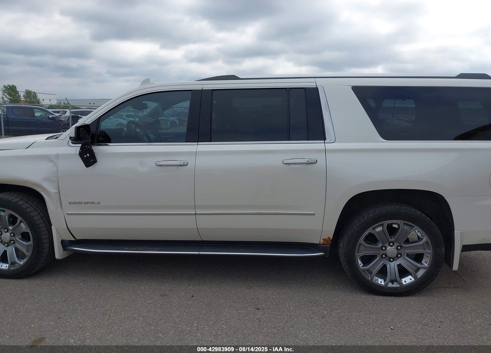 2015 GMC YUKON XL VIN: 1GKS2JKJXFR580932