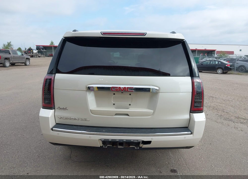 2015 GMC YUKON XL VIN: 1GKS2JKJXFR580932