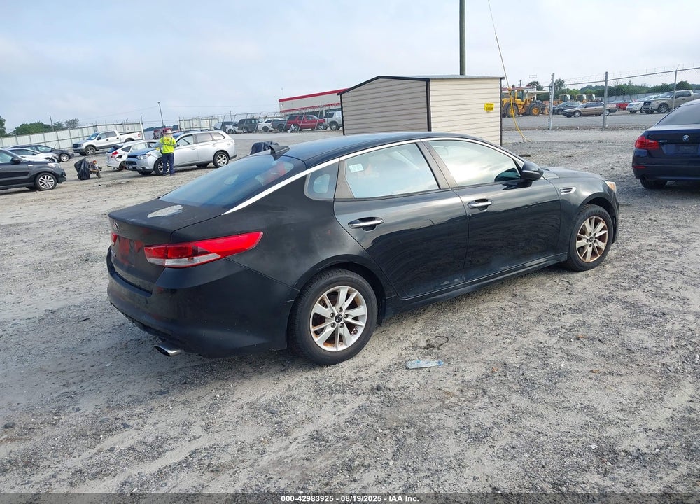 2018 KIA OPTIMA LX VIN: 5XXGT4L35JG209334