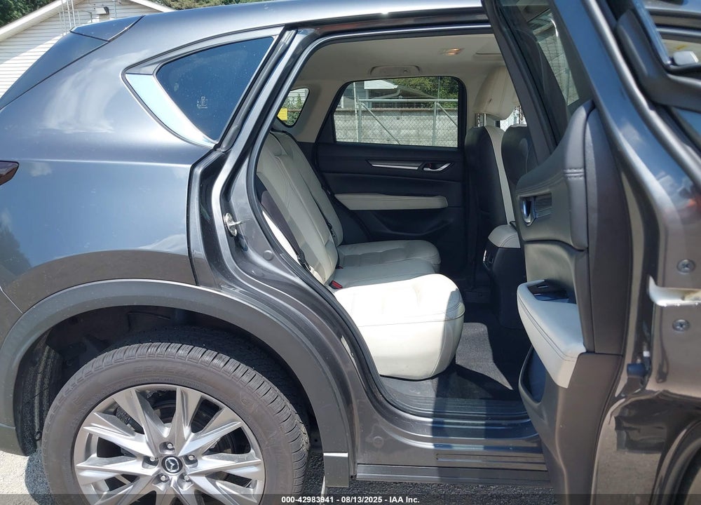 2021 MAZDA CX-5 VIN: JM3KFBDM0M1421482