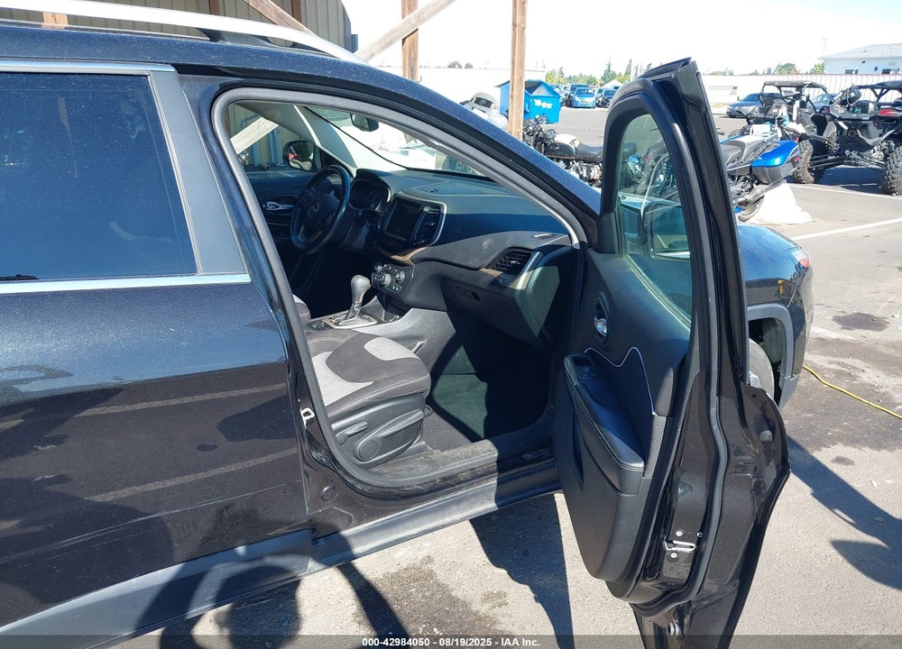 2014 JEEP CHEROKEE LATITUDE VIN: 1C4PJLCS2EW115536
