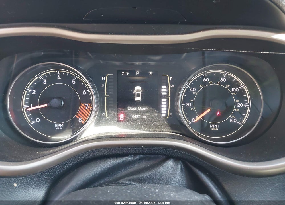 2014 JEEP CHEROKEE LATITUDE VIN: 1C4PJLCS2EW115536