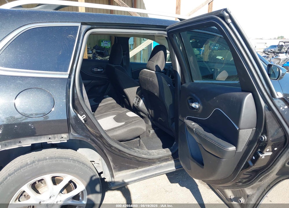 2014 JEEP CHEROKEE LATITUDE VIN: 1C4PJLCS2EW115536