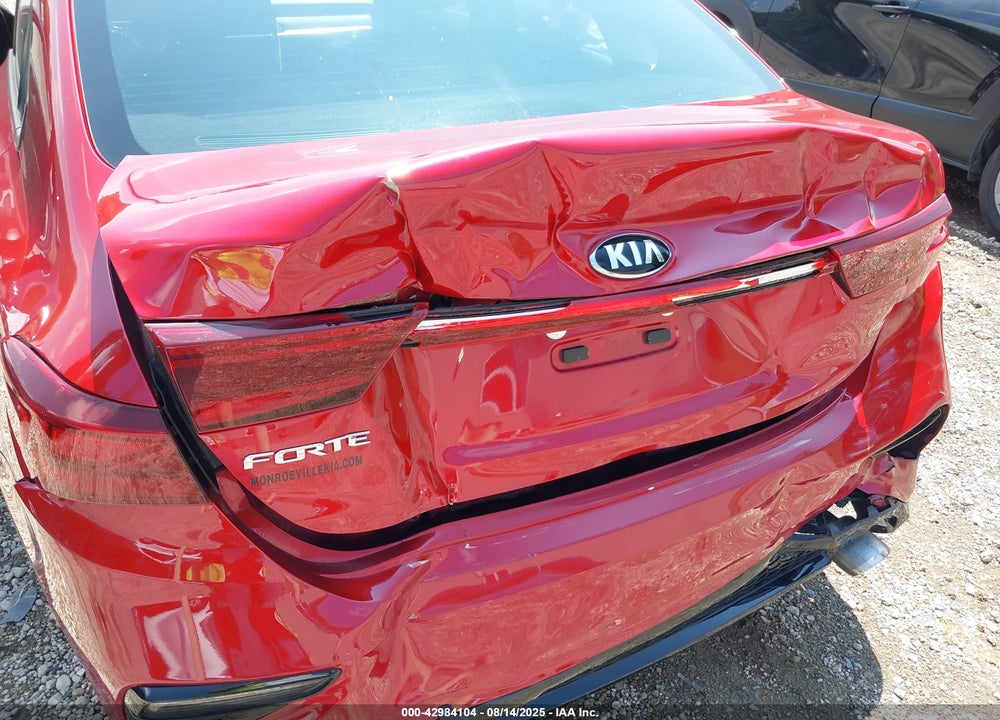 2019 KIA FORTE VIN: 3KPF24AD7KE042785