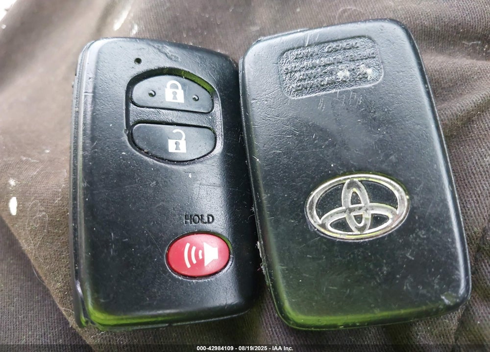 2010 TOYOTA PRIUS VIN: JTDKN3DUXA0197799
