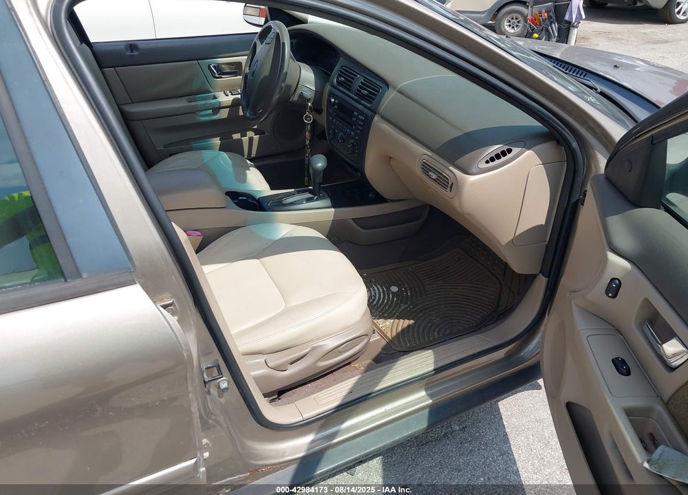 2002 FORD TAURUS SES VIN: 1FAFP55S02G133368