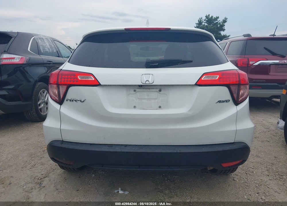2018 HONDA HR-V VIN: 3CZRU6H33JM724576