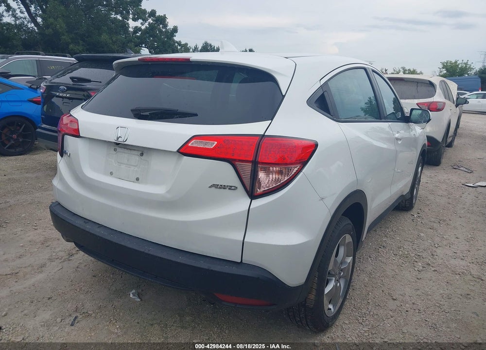 2018 HONDA HR-V VIN: 3CZRU6H33JM724576