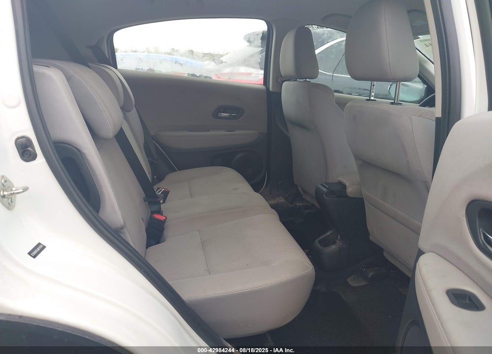 2018 HONDA HR-V VIN: 3CZRU6H33JM724576